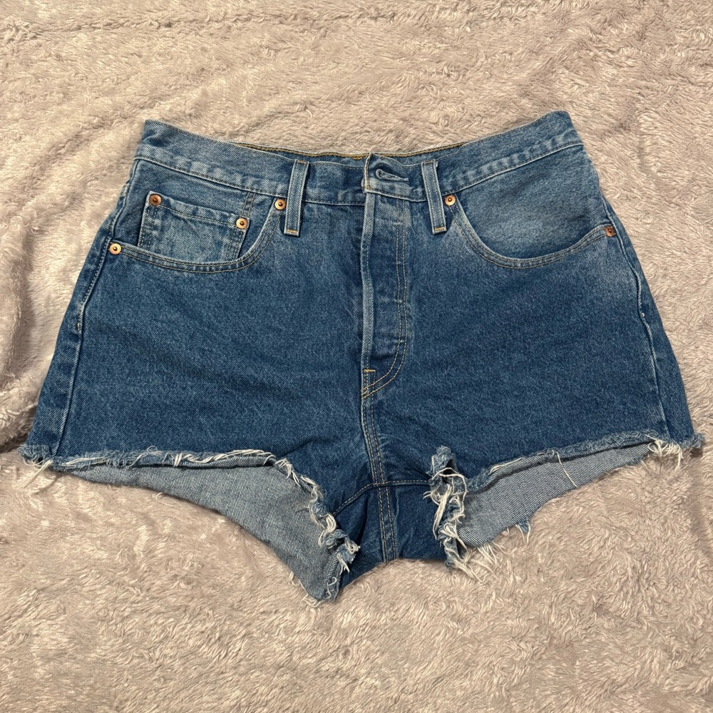 Levi’s Denim Blue ombré Women's Shorts w30